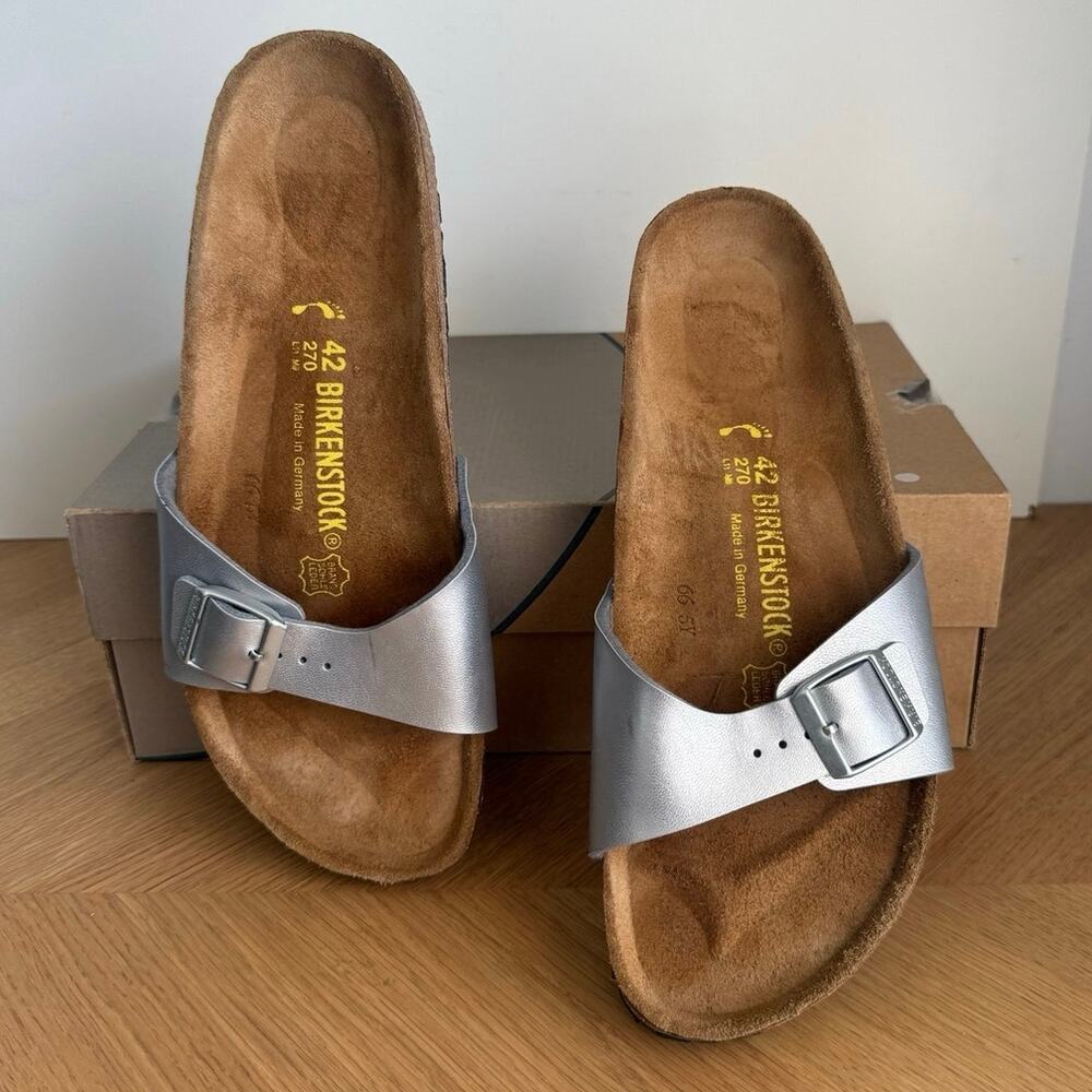 Birkenstock Madrid ‘Metallic Silver’ Unisex Sandals- SZ Men 9-Women 11